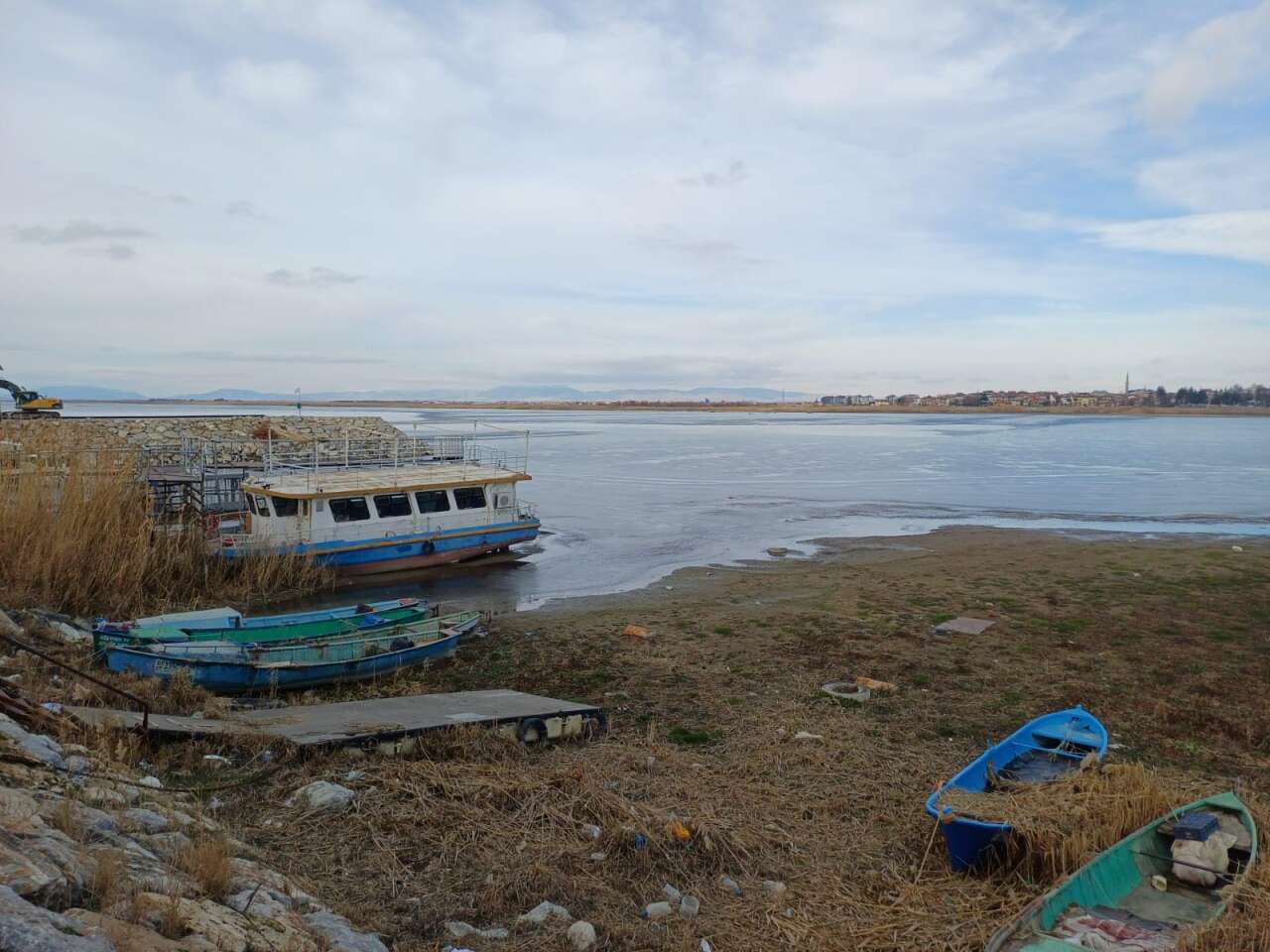Hava sıcaklığı eksi 10'u gördü! Konya’nın denizi dondu 2